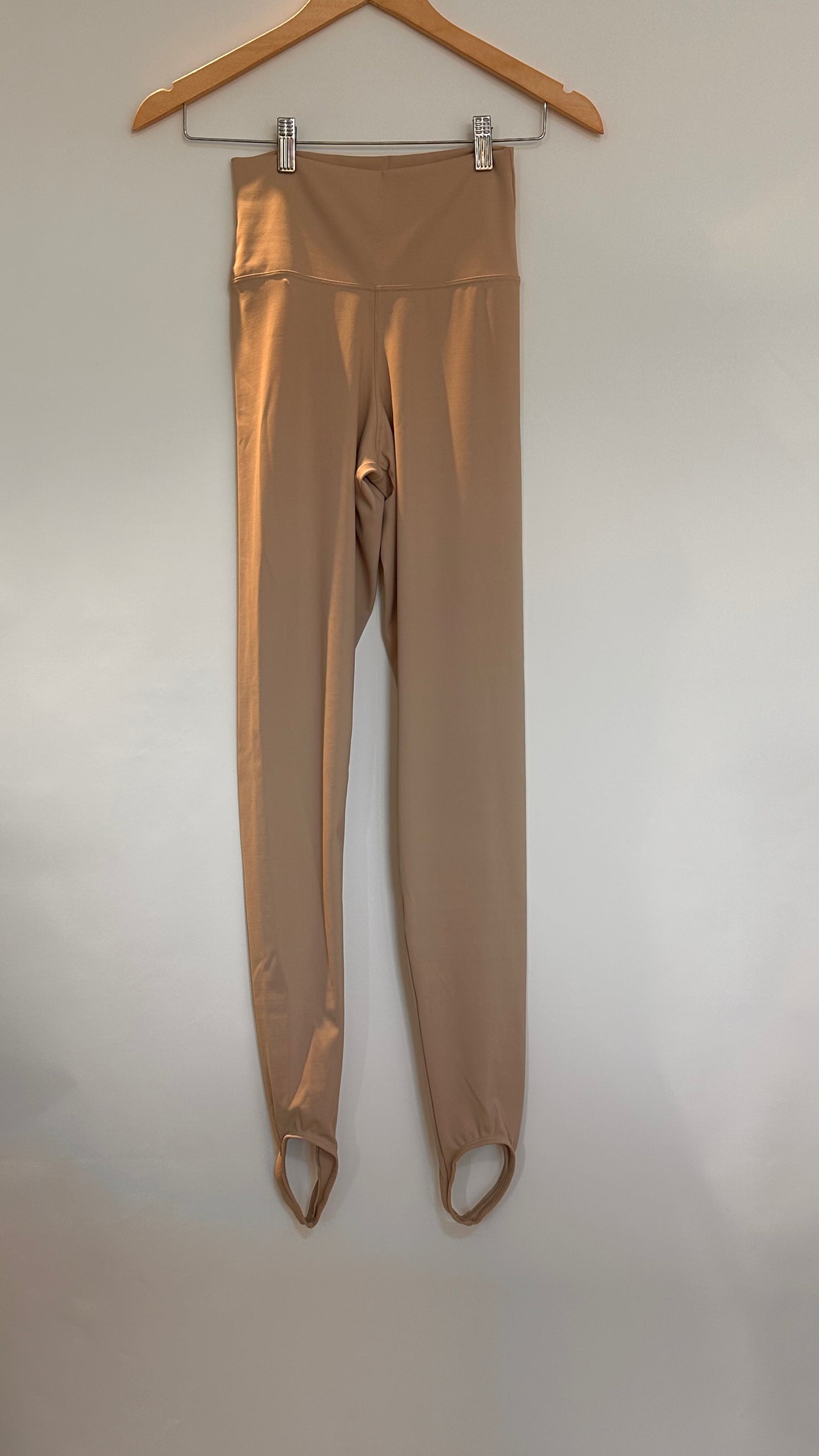 CALÇA LEGGING COM PEZINHO BAZAR