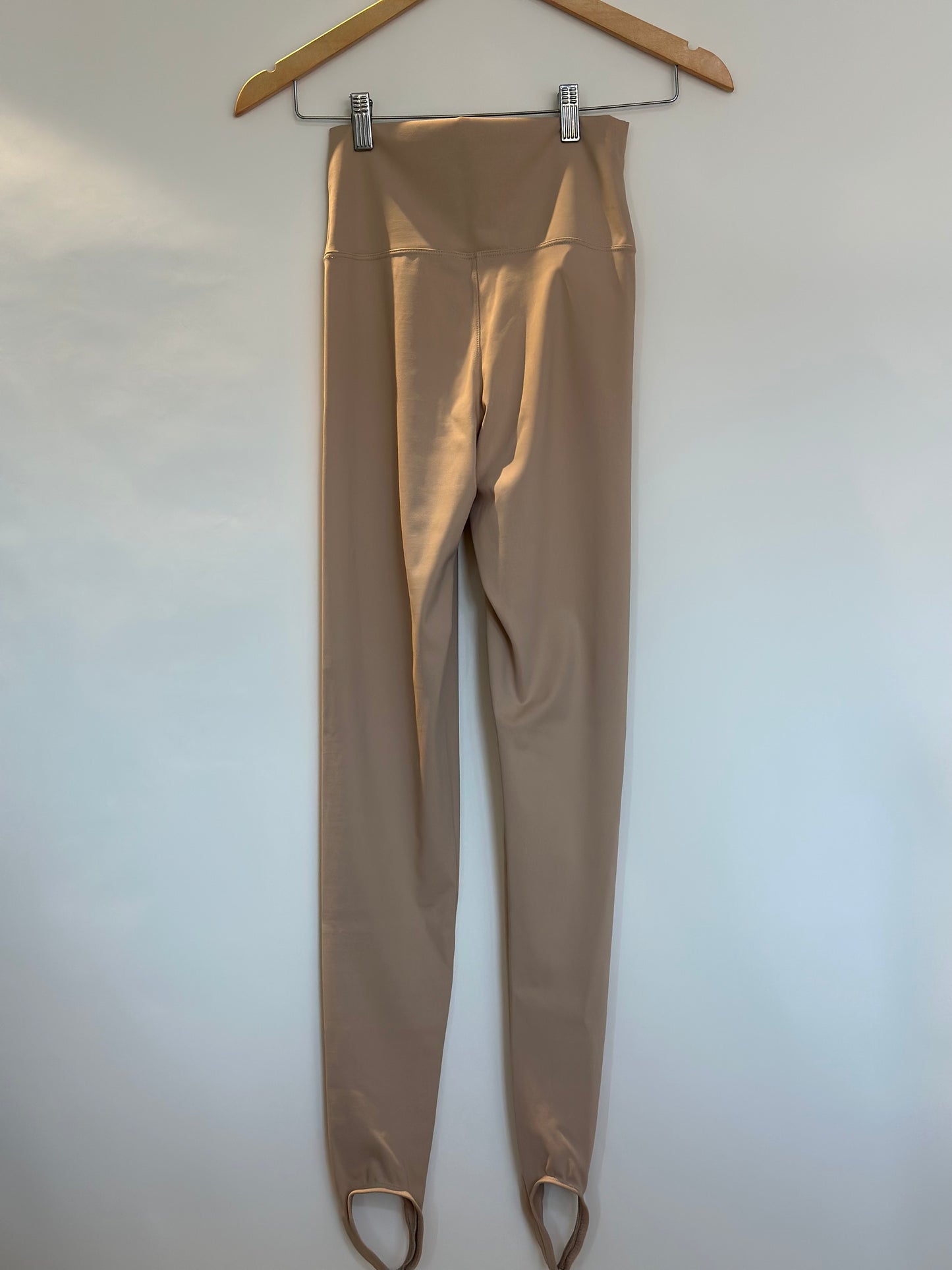 CALÇA LEGGING COM PEZINHO BAZAR