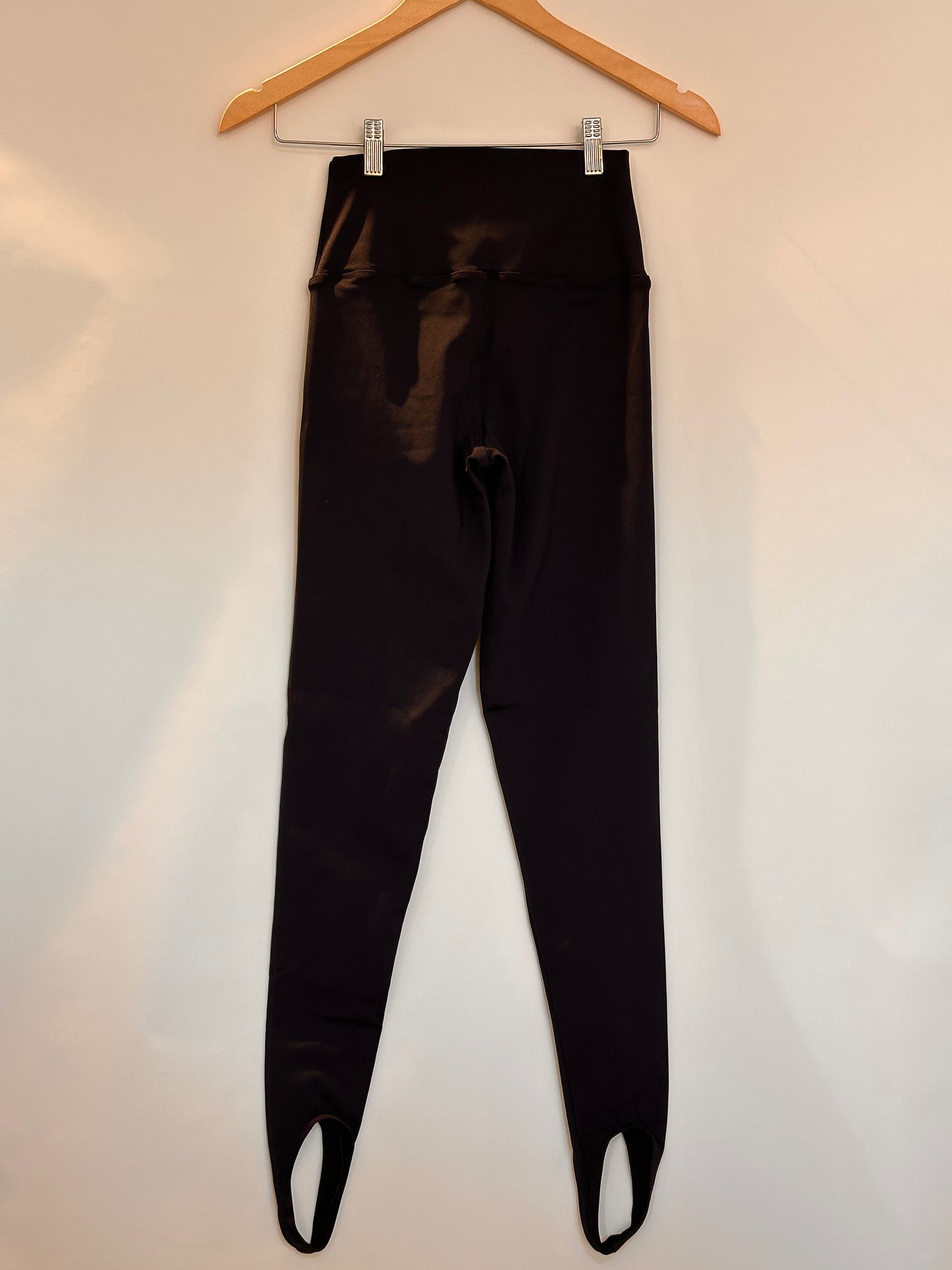 CALÇA LEGGING COM PEZINHO BAZAR