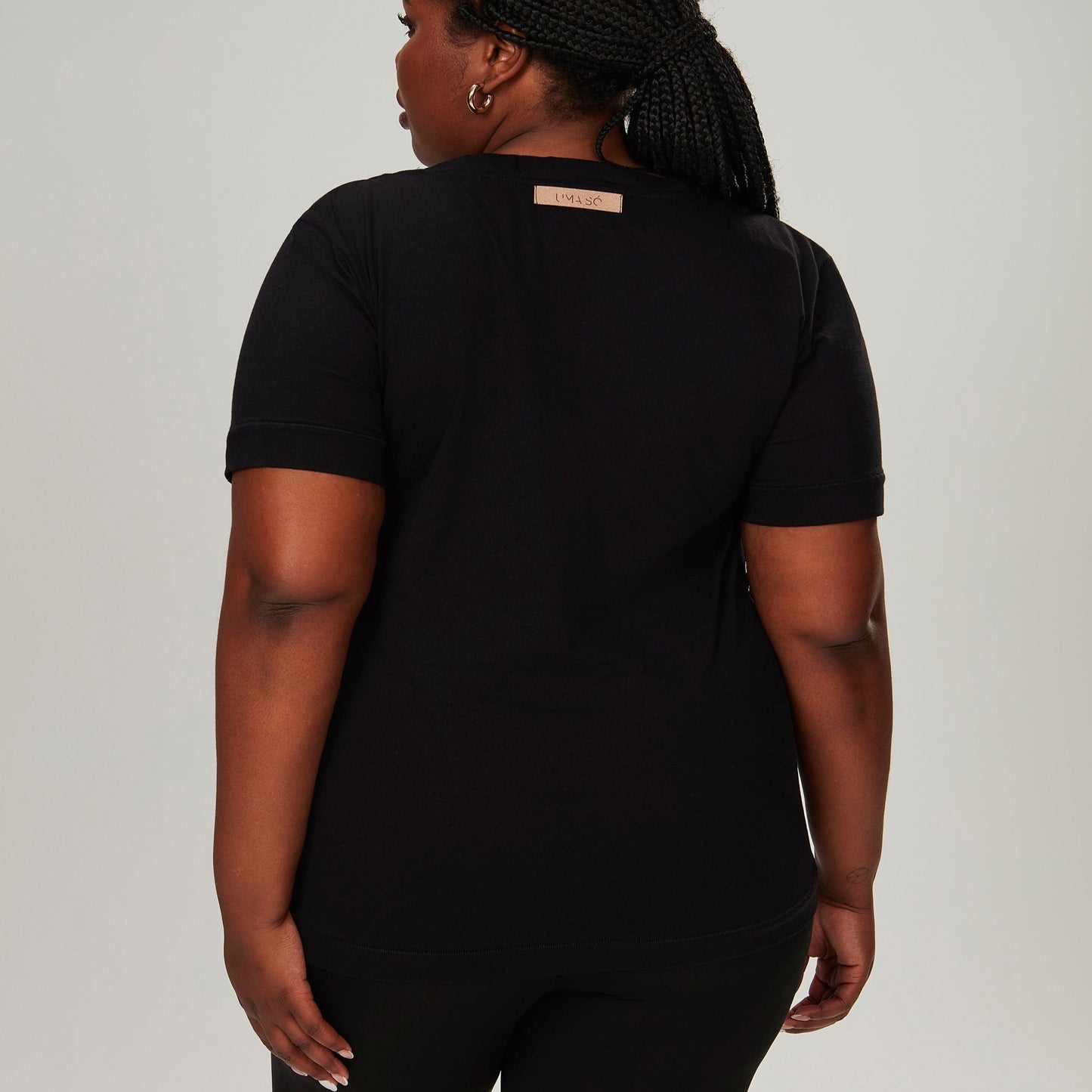 Camiseta Encantamento Tulipa Negra