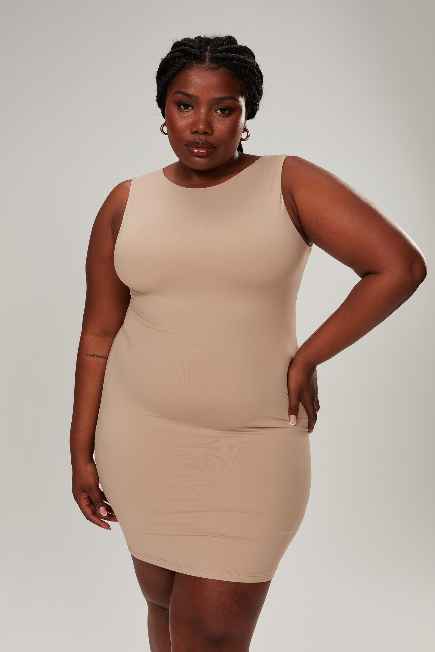 VESTIDO CURTO COM ALÇA LARGA BAZAR