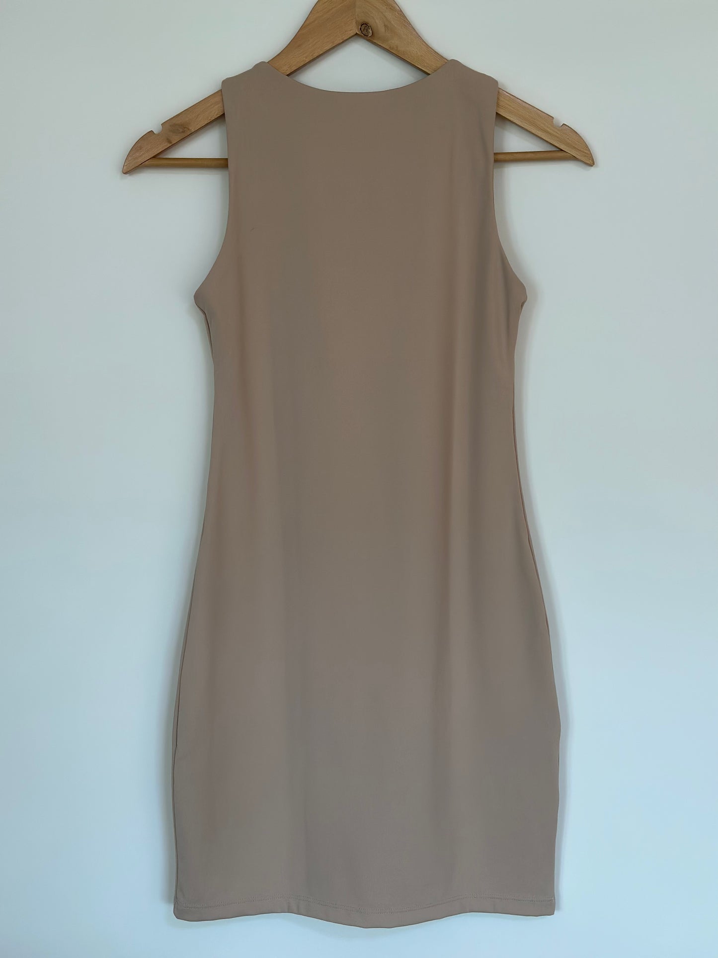 VESTIDO CURTO COM ALÇA LARGA BAZAR