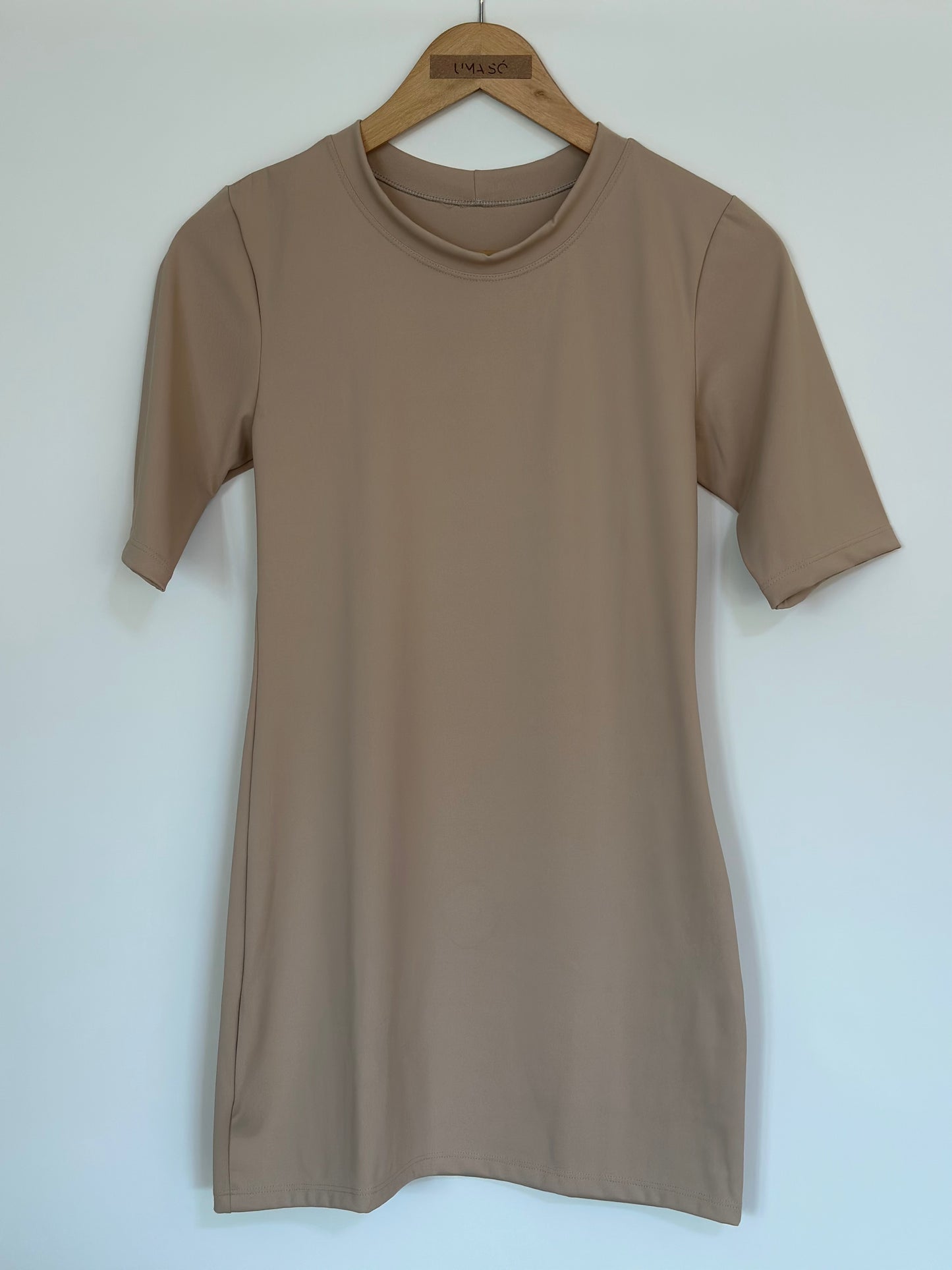 VESTIDO CURTO COM MANGA TUBO BAZAR