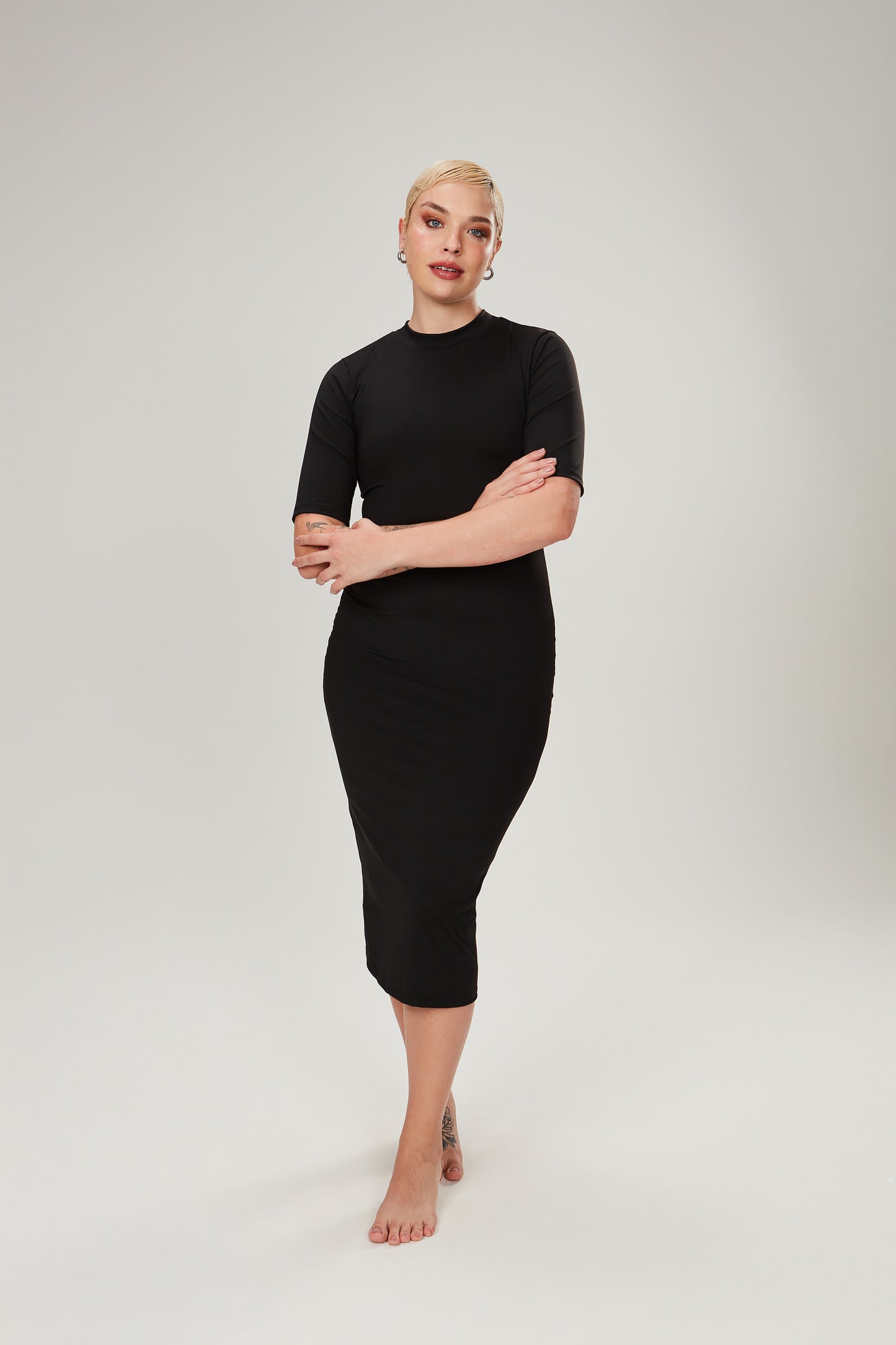 VESTIDO MIDI COM MANGA TUBO BAZAR